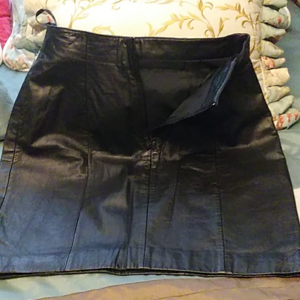Leather skirt
